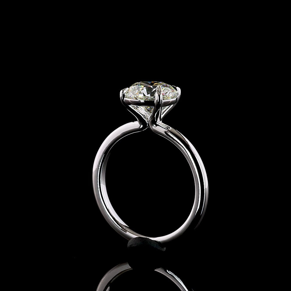 14K White Gold Round Cut Solitaire Ring with Lab-Grown 2.58 Carat E-F VVS2 Brilliant Diamond - IGI Certified - Covaloro Fine Jewelry