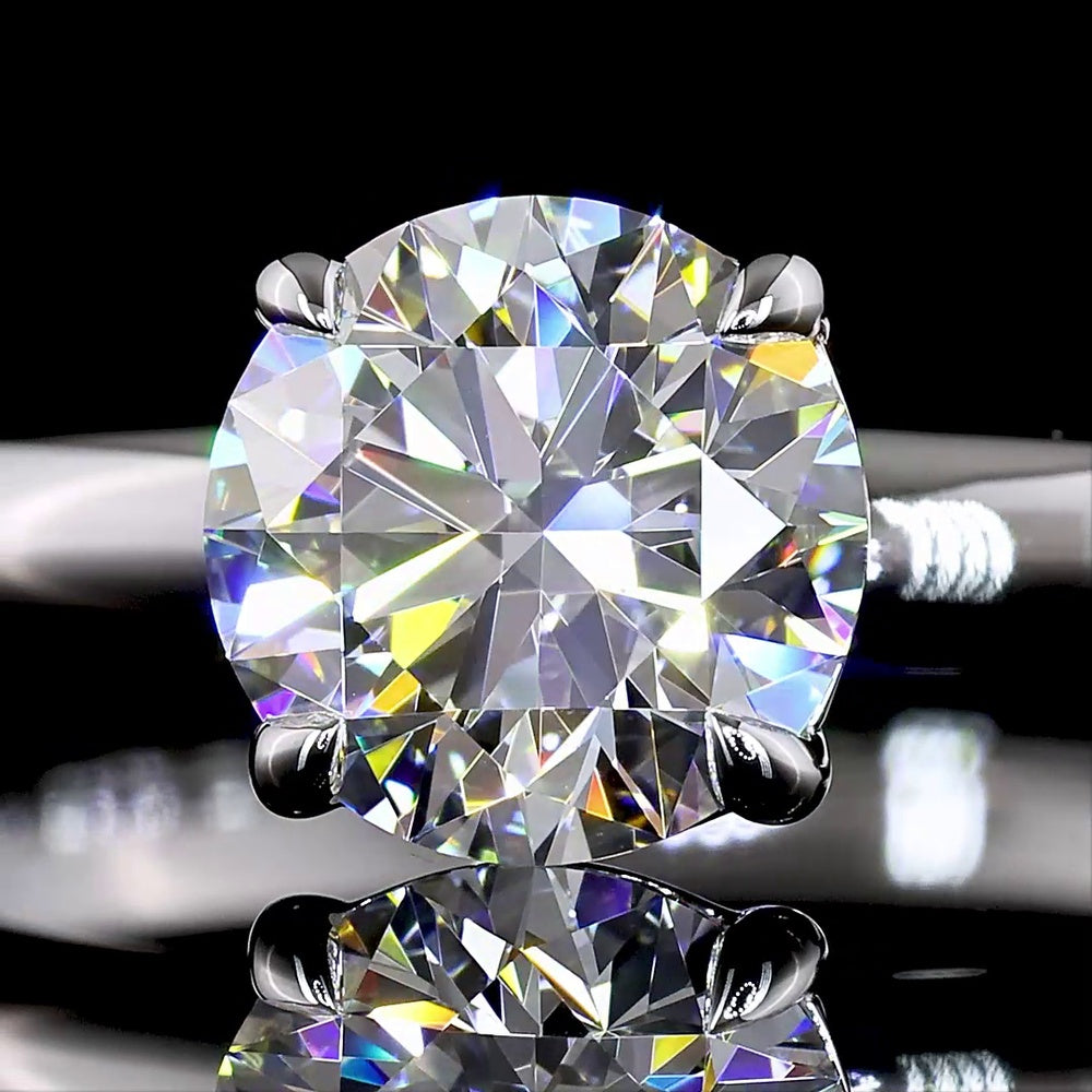 14K White Gold Solitaire Ring with 1.02 Carat Round Brilliant Cut Lab Grown Diamond - E-F Color, VS1 Clarity - Covaloro Fine Jewelry