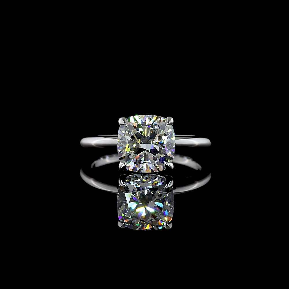 14K White Gold Square Cushion Brilliant Solitaire Ring with 3.03 Carat Lab-Grown Diamond, E-F Color, VVS2 Clarity, IGI Certified - Covaloro Fine Jewelry