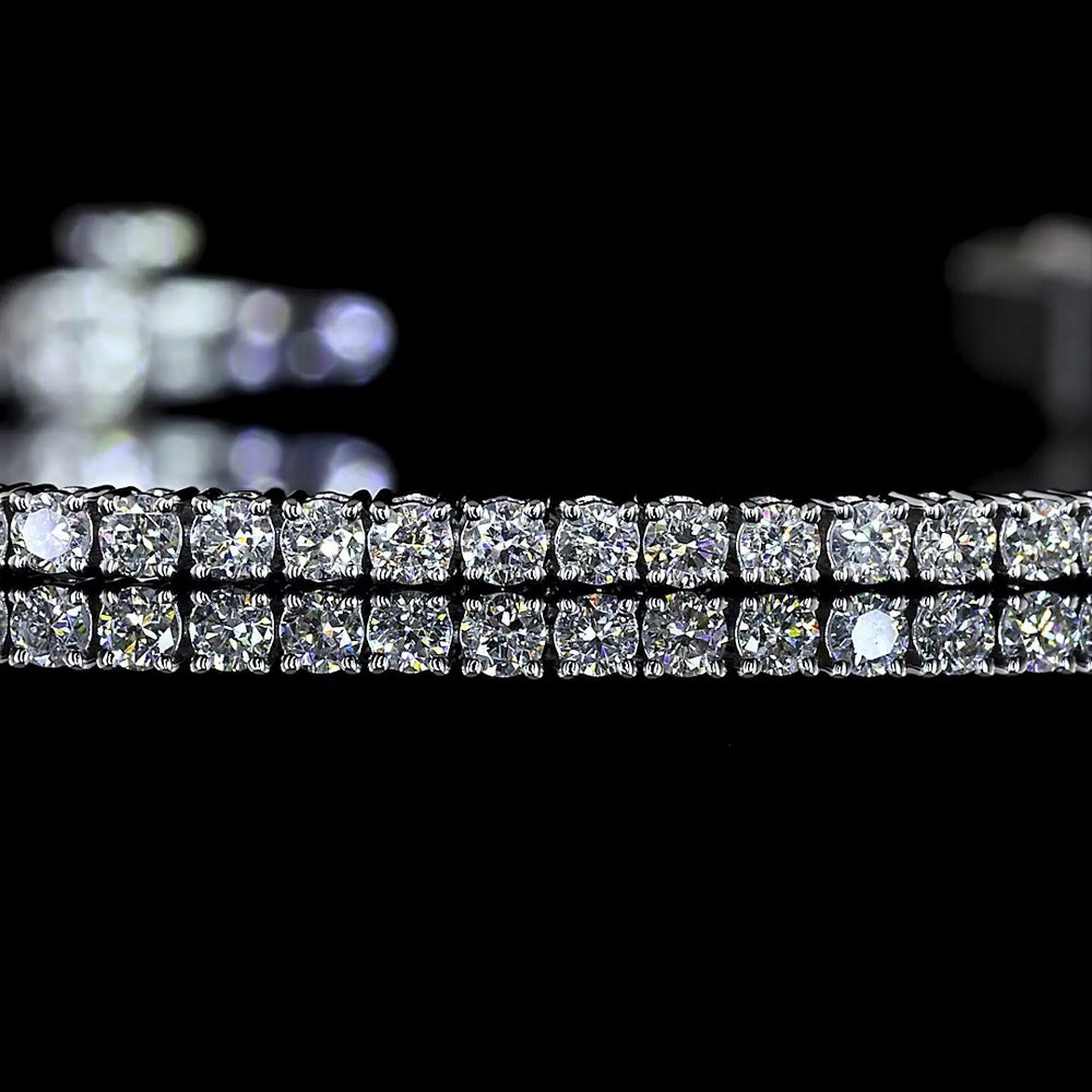 14K White Gold Tennis Bracelet with 98 Round Brilliant Cut Lab Diamonds - 1.53 Carat Total Weight, E-F Color VS1 Clarity - Covaloro Fine Jewelry