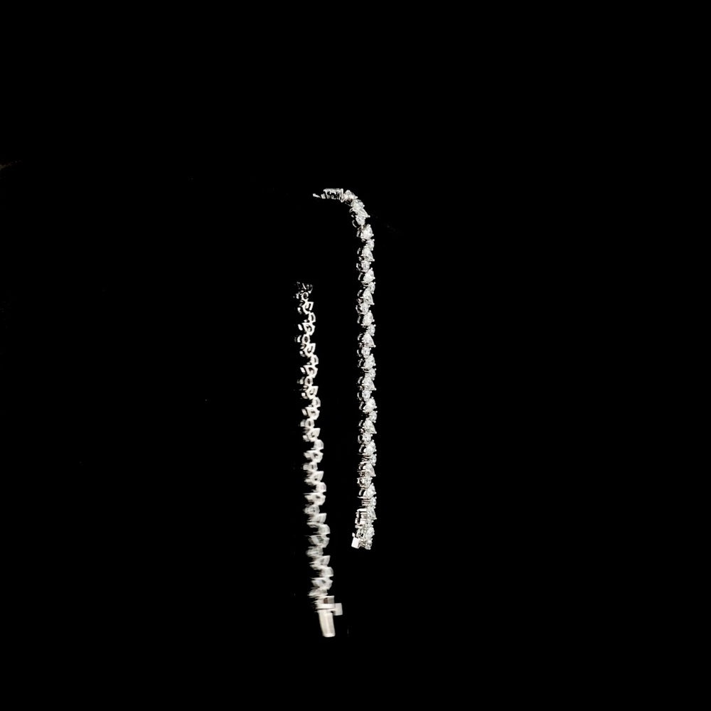 14K White Gold Tennis Bracelet with Alternating Pear-Shape and Round Lab-Grown Diamonds - 5.96 Carats Total Diamond Weight, E-F VS Clarity - Covaloro Fine Jewelry