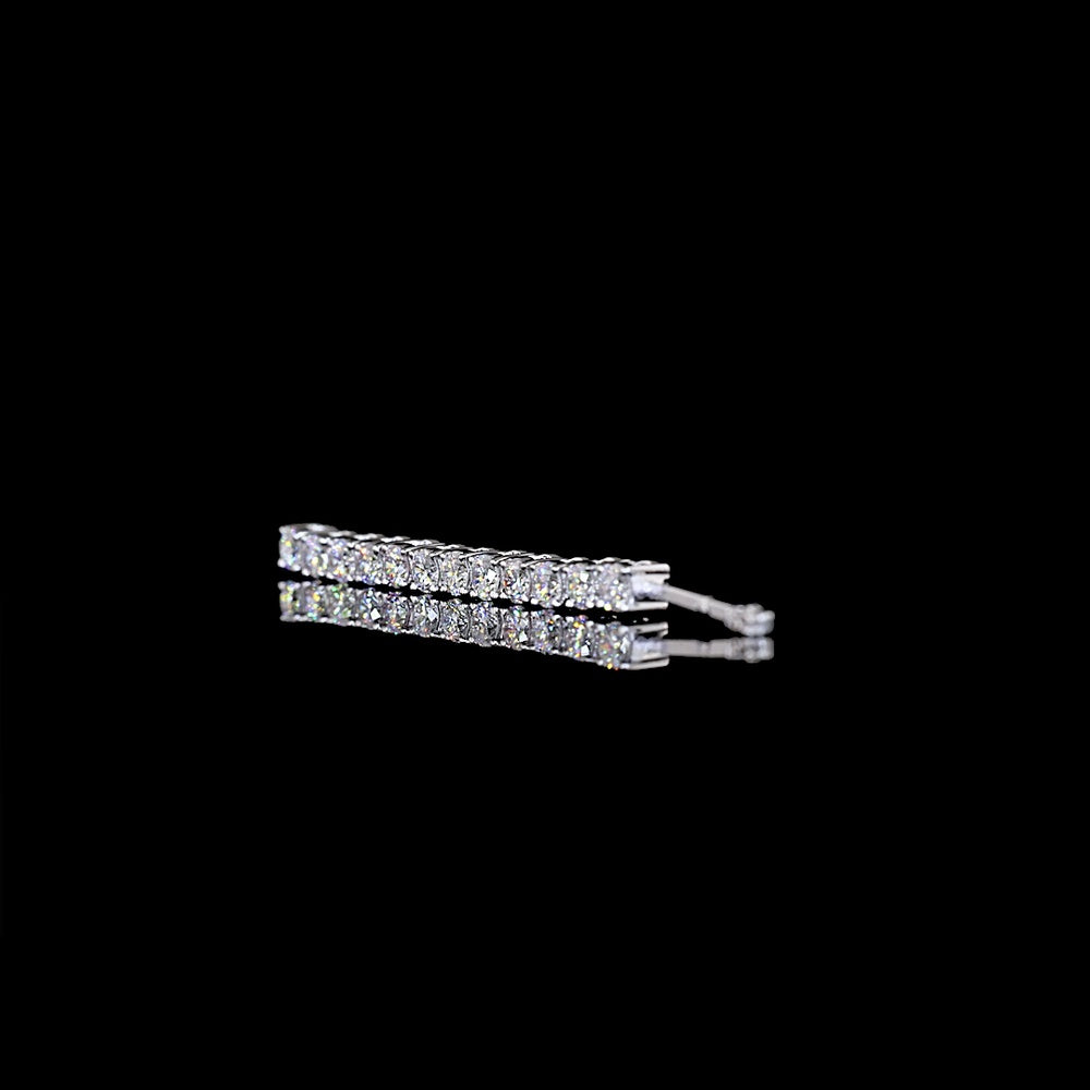 14K White Gold Tennis Necklace with 12 Prong-Set Round Lab Diamonds - 0.26 Carat Total Weight - Covaloro Fine Jewelry