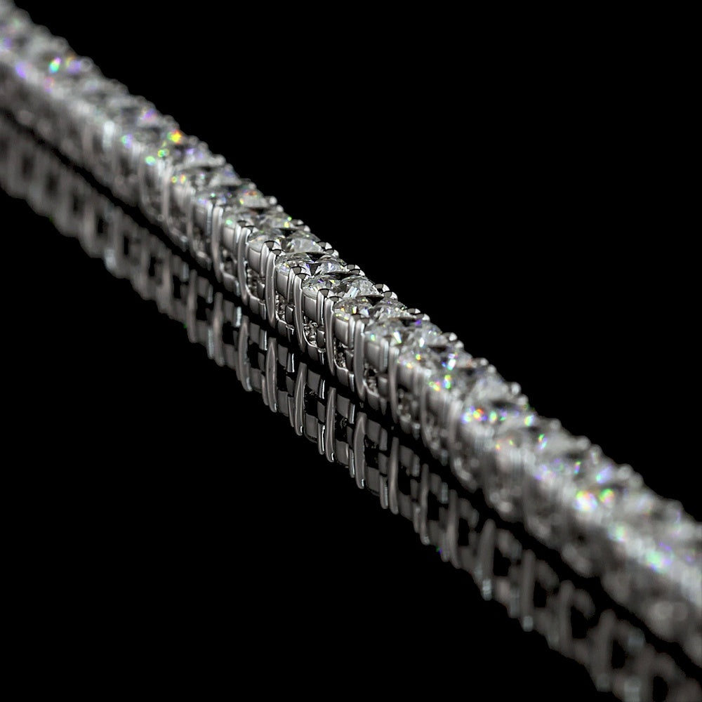 14K White Gold Tennis Necklace with 157 Round Brilliant Cut Lab Diamonds - 8.58 Carat Total Weight, E-F Color VS1 Clarity - Covaloro Fine Jewelry