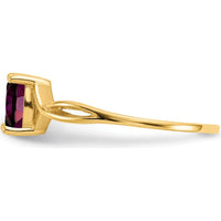 14K Yellow Gold 0.57 Carat Oval Rhodolite Garnet Birthstone Ring by Oro Pregiato