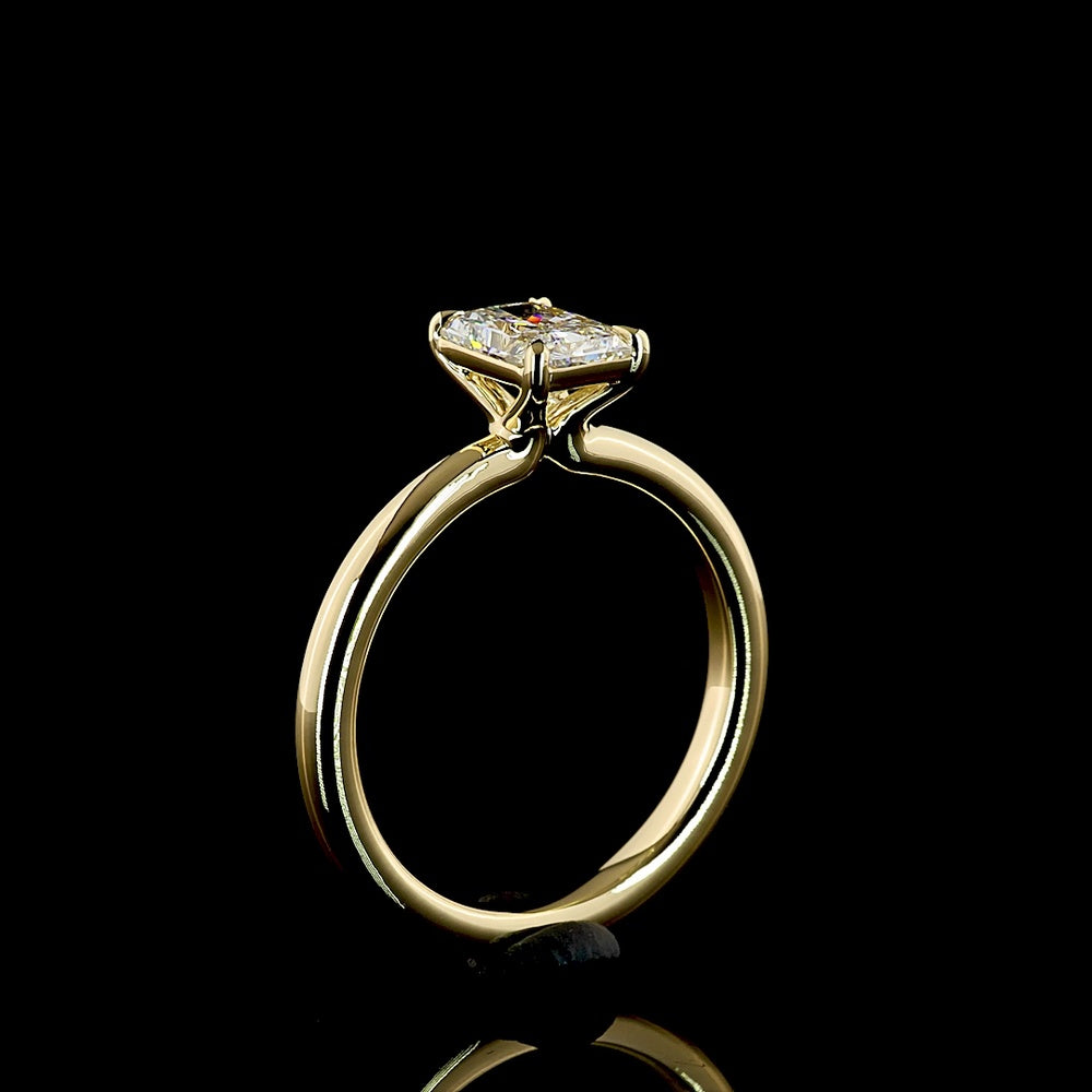 14K Yellow Gold 1.00 Carats Radiant Cut Solitaire Ring with D VS1 Lab Diamond and IGI Certification - North-South Prong Setting - Covaloro Fine Jewelry