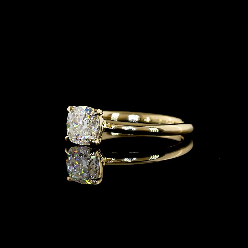14K Yellow Gold 1.08 Carat Square Cushion Brilliant Cut Lab Diamond Solitaire Ring - IGI Certified D VVS2 - Covaloro Fine Jewelry