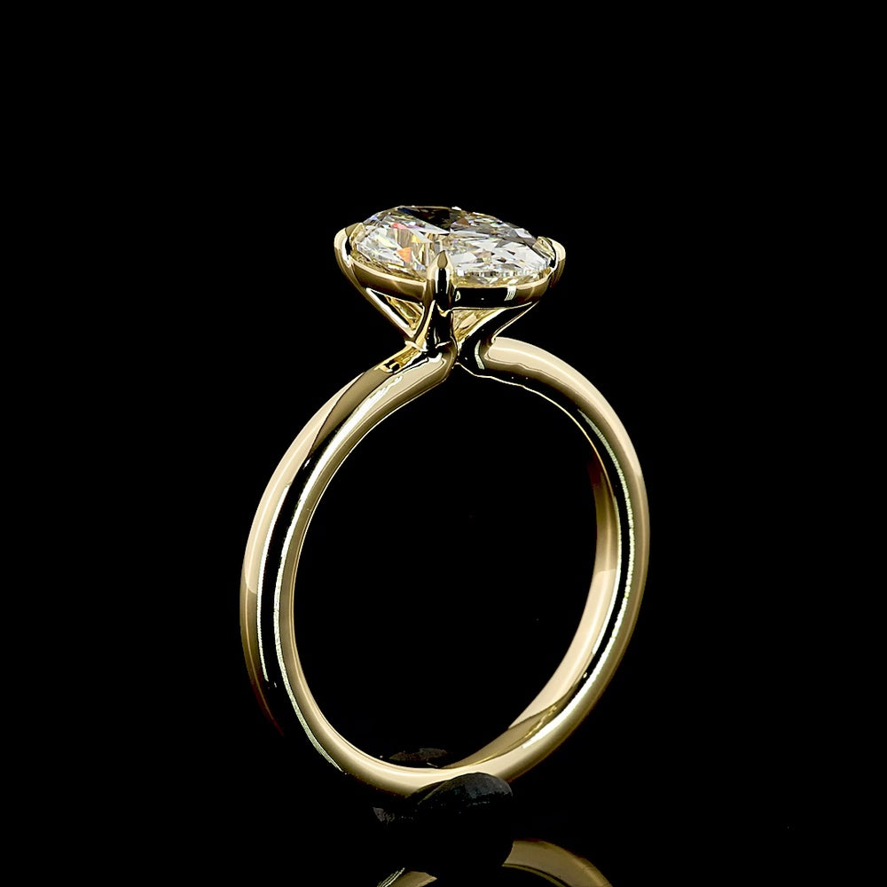 14K Yellow Gold 2.10 Carat Oval Cut Lab Diamond Solitaire Ring with North-South Prong Setting, E-F Color VS1 Clarity, IGI Certified - Covaloro Fine Jewelry