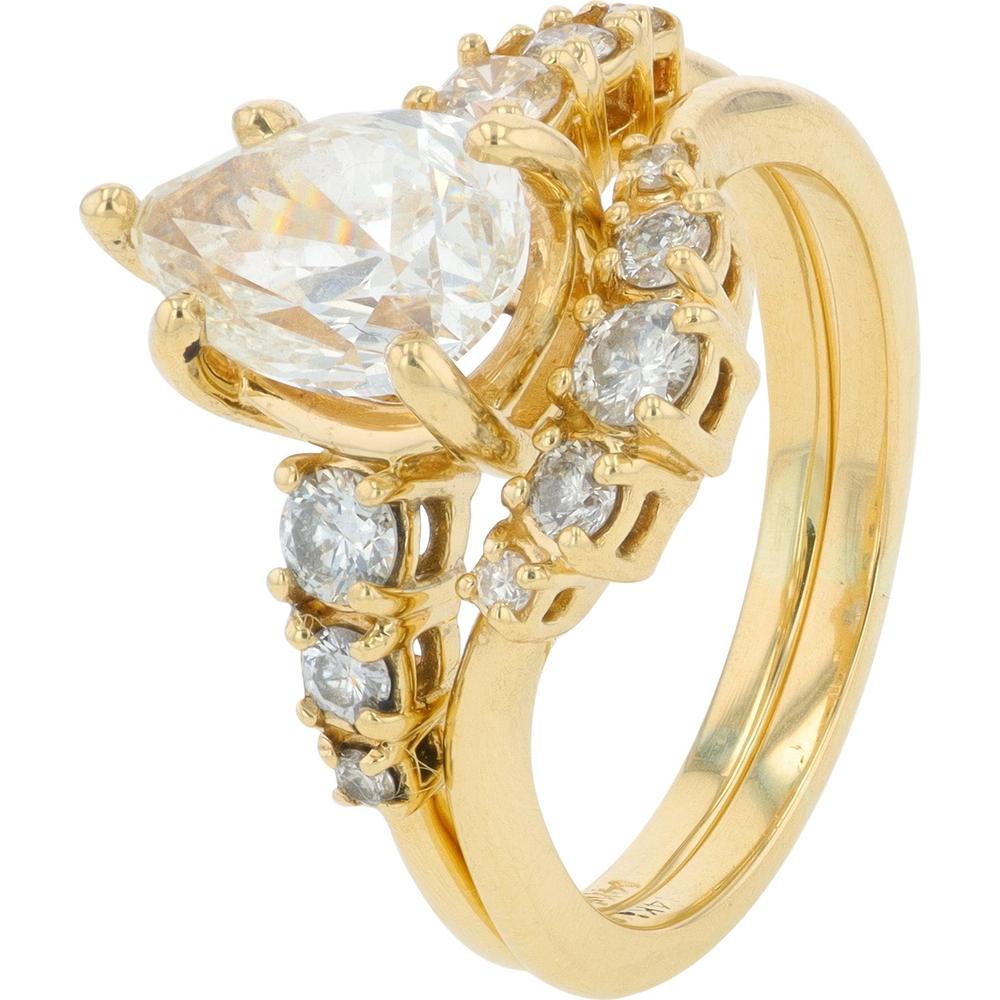 14K Yellow Gold 2 Carat Total Weight Diamond Pear Cut Bridal Set with Round Diamonds - GIA Certified