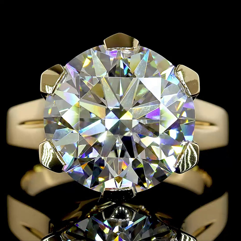 14K Yellow Gold 7.03 Carat Round Brilliant Cut Lab Diamond Solitaire Ring with E-F Color and VVS2 Clarity - IGI Certified - Covaloro Fine Jewelry