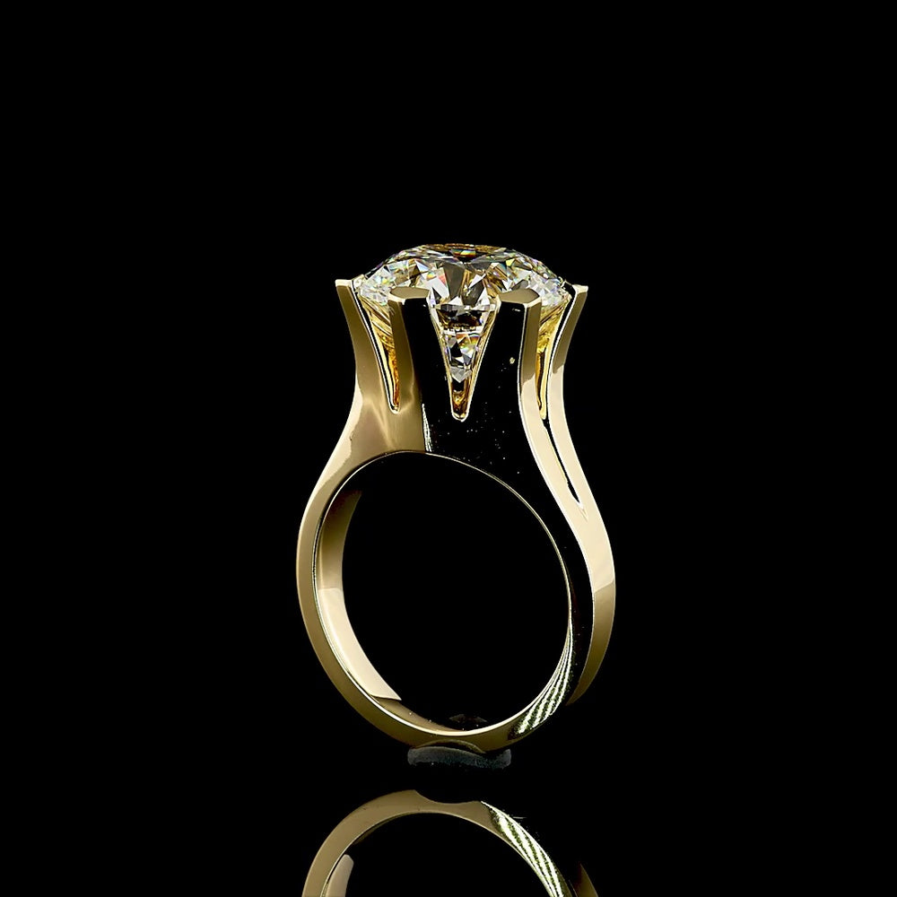 14K Yellow Gold 7.03 Carat Round Brilliant Cut Lab Diamond Solitaire Ring with E-F Color and VVS2 Clarity - IGI Certified - Covaloro Fine Jewelry