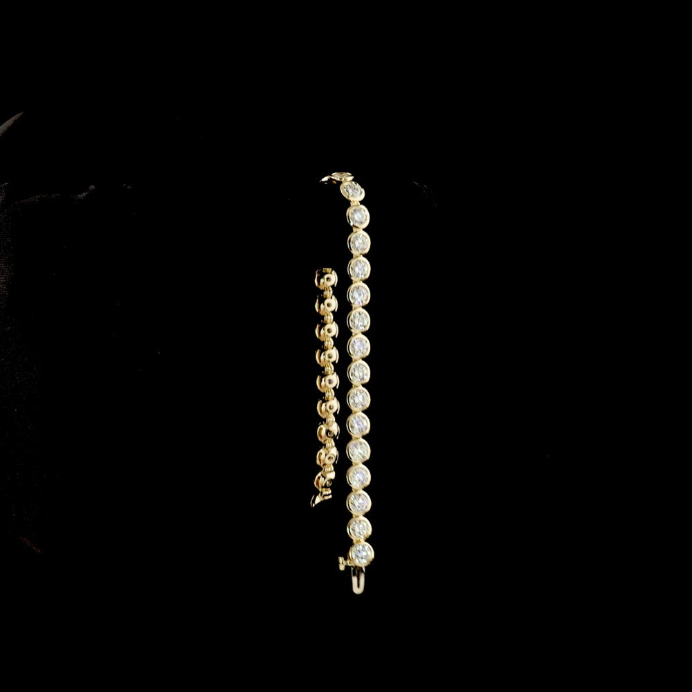 14K Yellow Gold 7.5" Tennis Bracelet with 31 Bezel-Set Round Brilliant Natural Diamonds - 10.35 Carat Total Diamond Weight - Covaloro Fine Jewelry