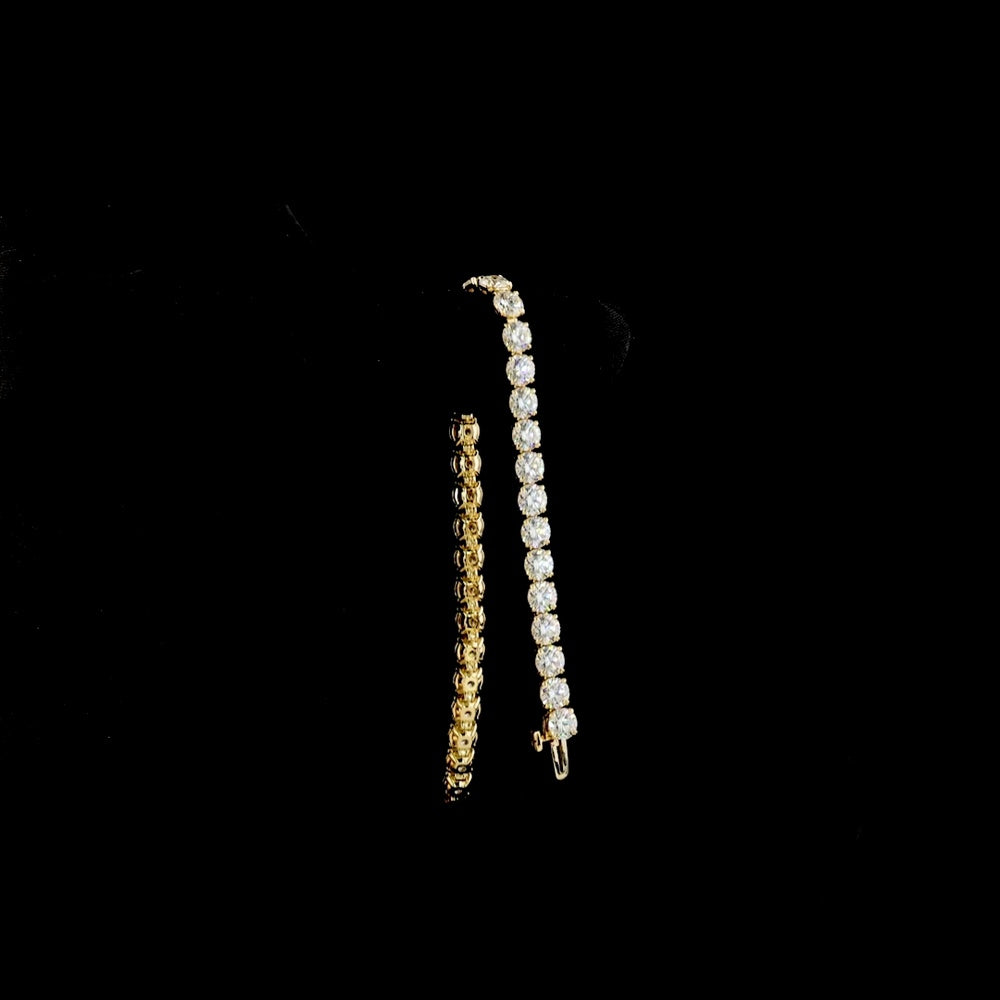 14K Yellow Gold 7.5" Tennis Bracelet with 36 Prong-Set Round Lab Diamonds - 15.60 Carat Total Diamond Weight - Covaloro Fine Jewelry