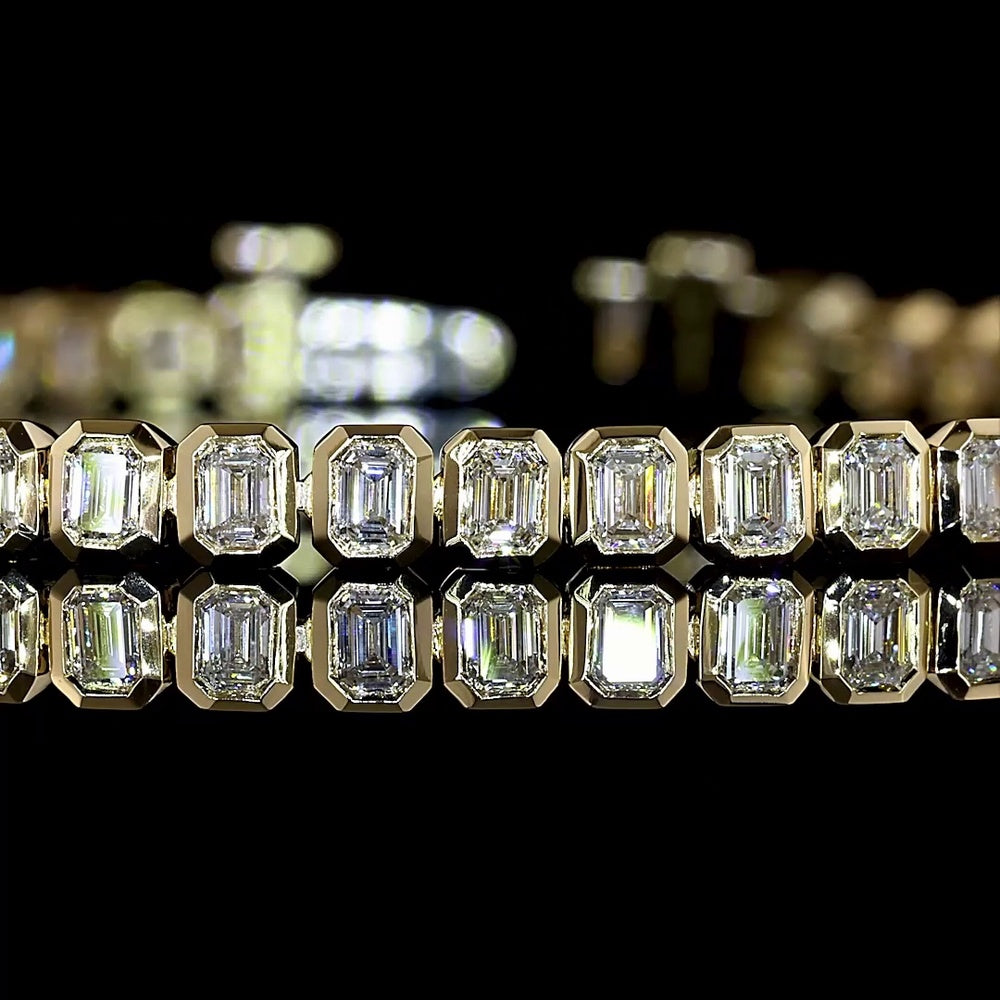 14K Yellow Gold 7.5" Tennis Bracelet with Bezel Set Emerald Cut Lab-Grown Diamonds - 2.95 Carat Total Weight - Covaloro Fine Jewelry