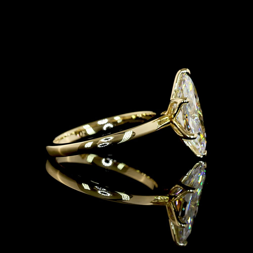 14K Yellow Gold Antique Marquise Solitaire Ring with 2.59 Carat Lab-Grown E-VVS2 Diamond - IGI Certified - Covaloro Fine Jewelry