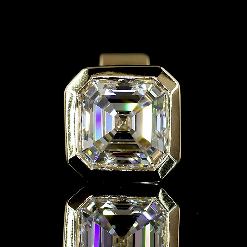 14K Yellow Gold Asscher Cut Lab Diamond Stud Earrings - 1.06 Carat Total Weight D VVS2 IGI Certified - Covaloro Fine Jewelry