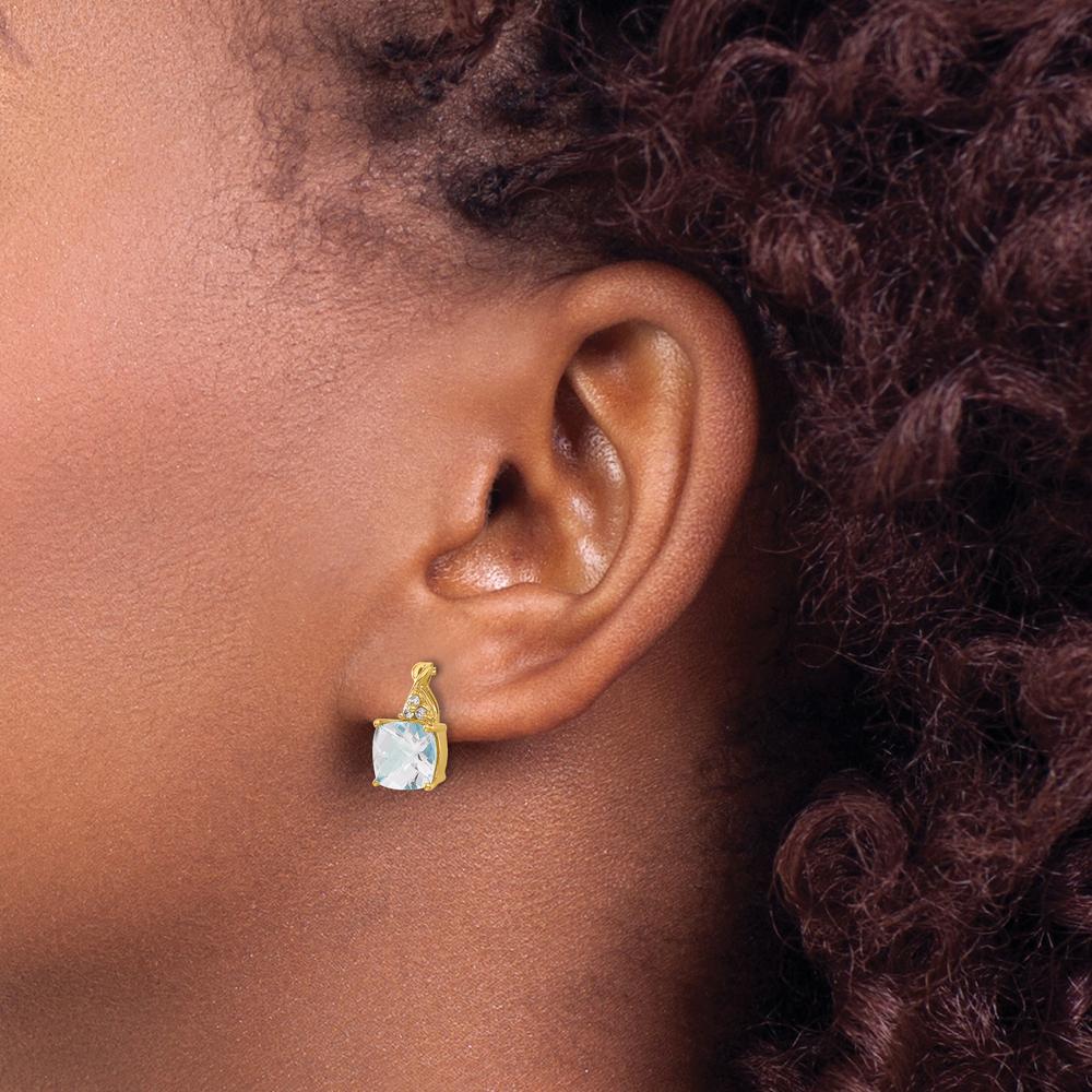 14K Yellow Gold Checkerboard Aquamarine Drop Earrings with Round Diamond Accents - 1.68 Carat Aquamarine Total Weight by Oro Pregiato