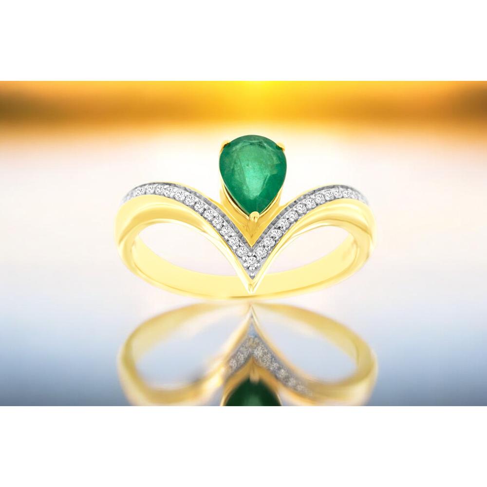 14K Yellow Gold Chevron Ring with 0.68 Carat Pear-Shaped Emerald and 0.15 Carat Diamond Channel Setting - Royal Jewelry