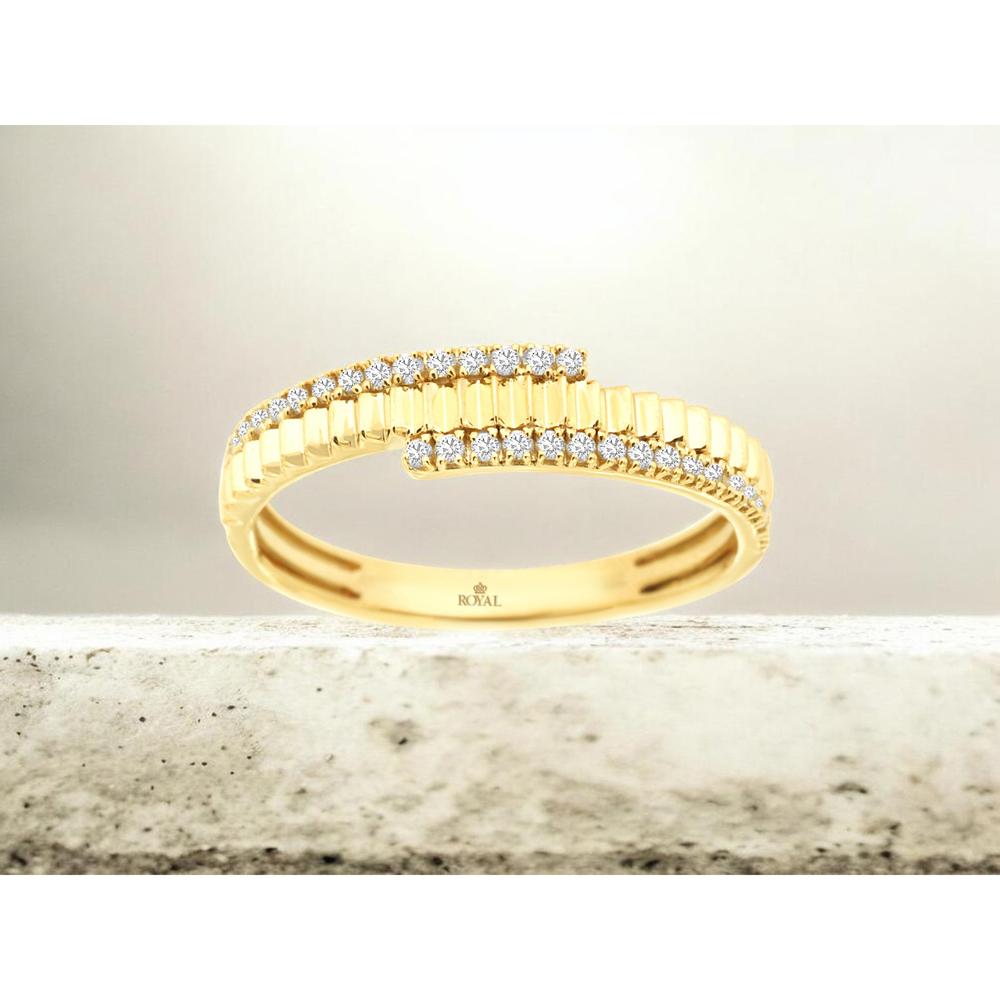 14K Yellow Gold Curved Diamond Wedding Band with Round Diamonds - 0.18 Carat Total Diamond Weight - Royal Jewelry