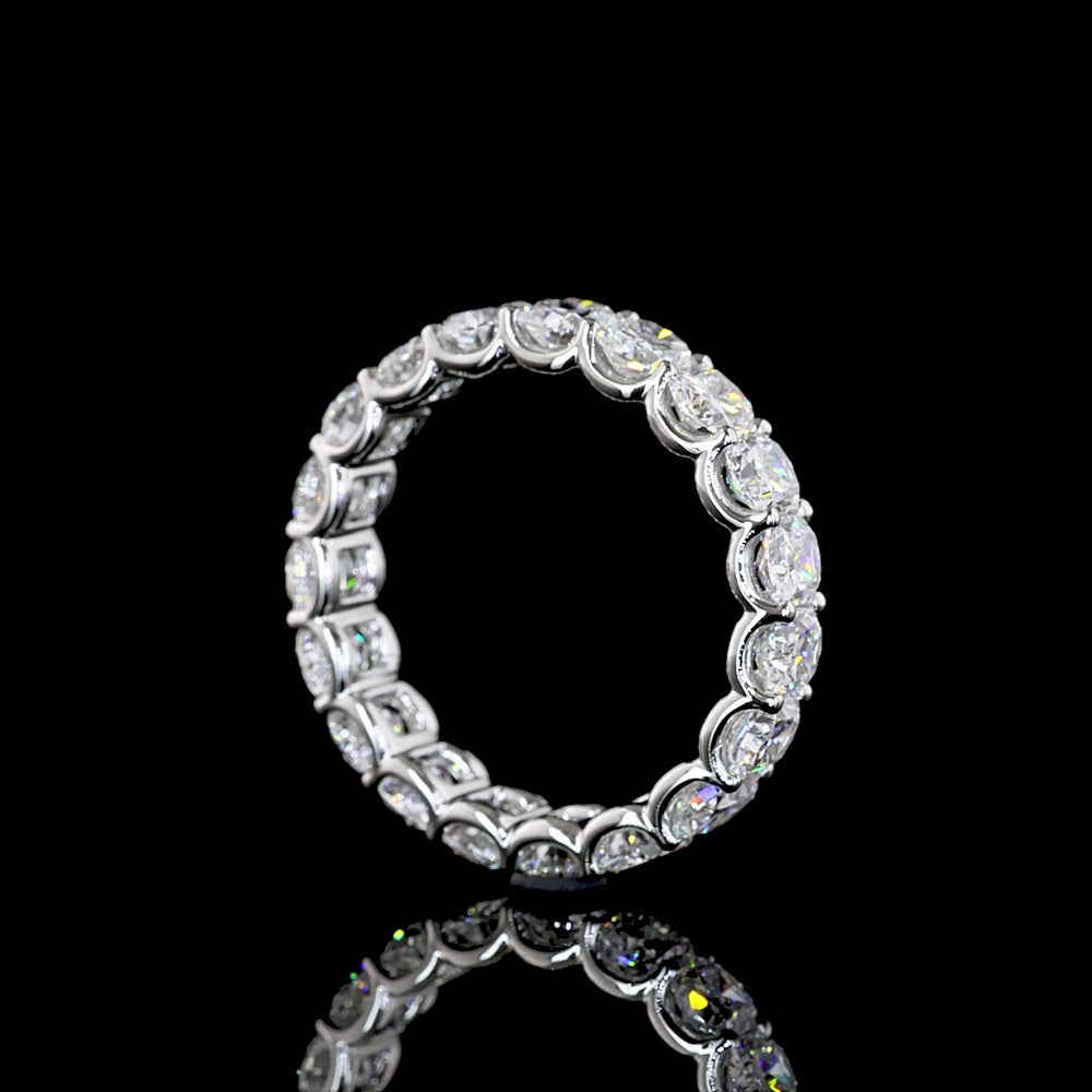 14K Yellow Gold Cushion Cut Diamond Eternity Band - 3.21 Carat Total Weight (19 Lab Diamonds, E-F Color, VS Clarity) - Covaloro Fine Jewelry