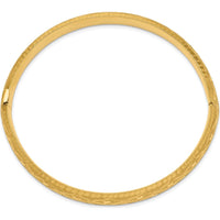 14K Yellow Gold Diamond-Cut Hinged Oval Bangle Bracelet - 8.75mm Width by Oro Pregiato