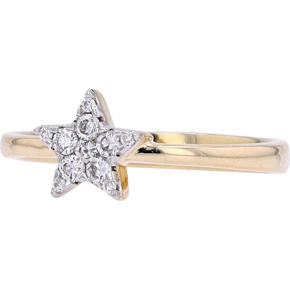 14K Yellow Gold Diamond Star Ring with 0.20 Carats Total Diamond Weight