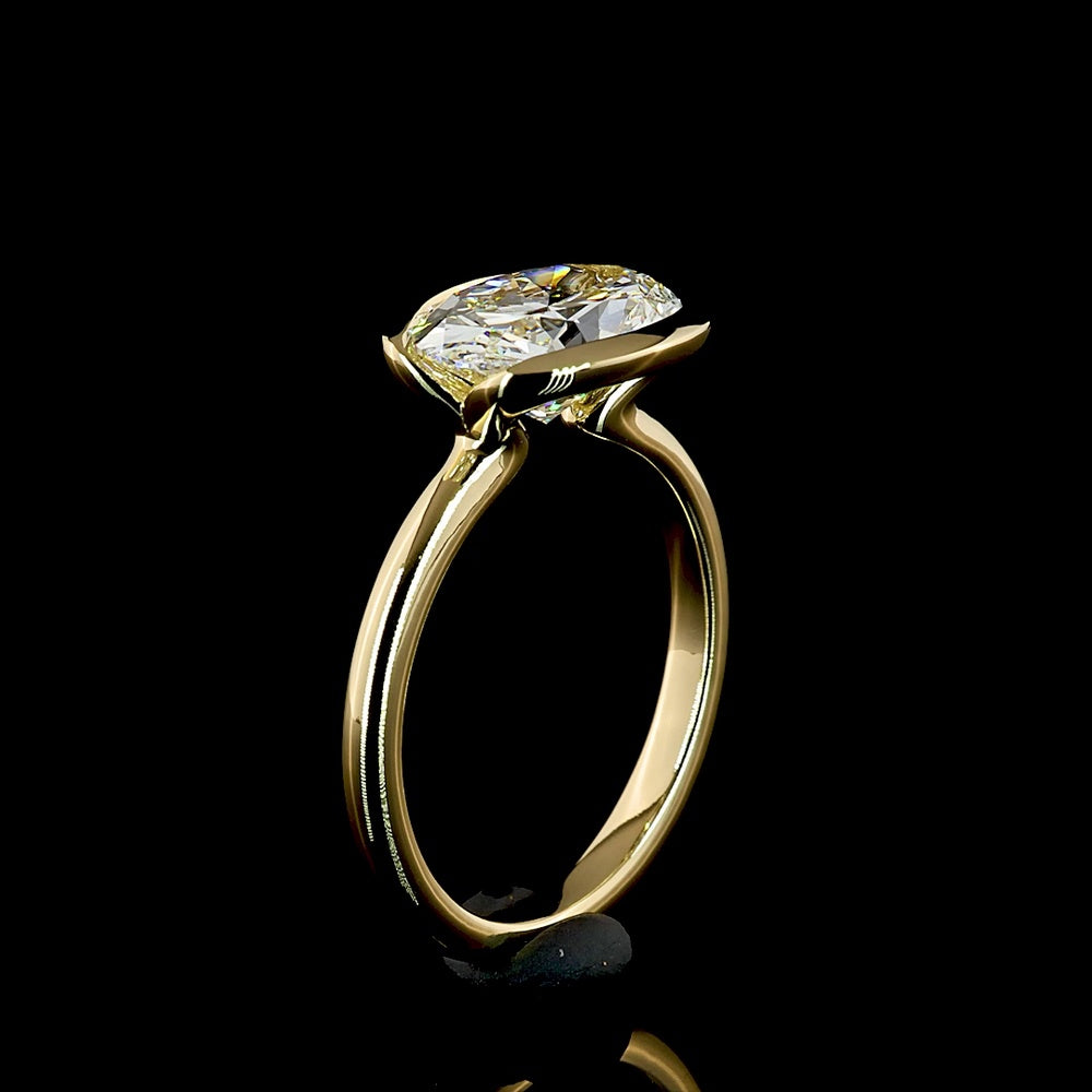 14K Yellow Gold East-West Oval Lab Diamond Solitaire Ring with Half-Bezel Setting - 2.57 Carat E VVS2 IGI Certified - Covaloro Fine Jewelry