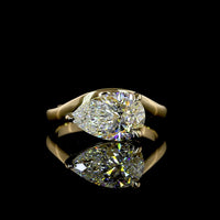14K Yellow Gold East-West Pear Cut Lab Diamond Solitaire Ring - 2.52 Carat D VVS2 IGI Certified - Covaloro Fine Jewelry