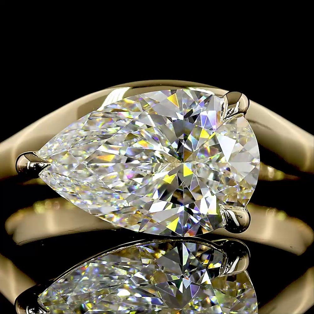 14K Yellow Gold East-West Pear Cut Lab Diamond Solitaire Ring - 2.52 Carat D VVS2 IGI Certified - Covaloro Fine Jewelry