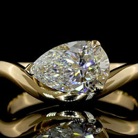 14K Yellow Gold East-West Pear Shape Lab Diamond Solitaire Ring - 1.02 Carat E VVS2 IGI Certified - Covaloro Fine Jewelry