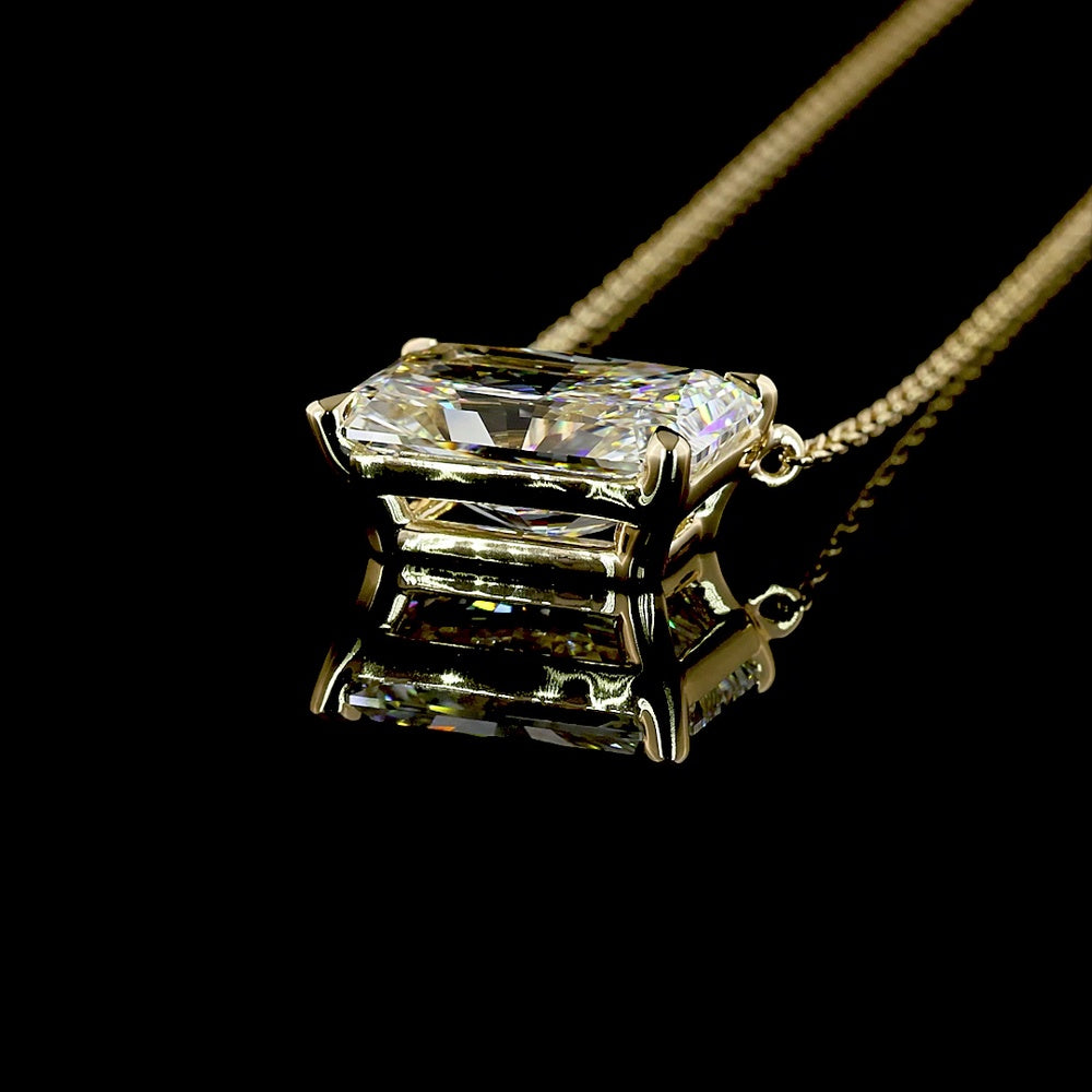 14K Yellow Gold East-West Radiant Cut Solitaire Pendant with 3.03 Carat Lab Diamond - E-F Color, VVS2 Clarity, IGI Certified - Covaloro Fine Jewelry