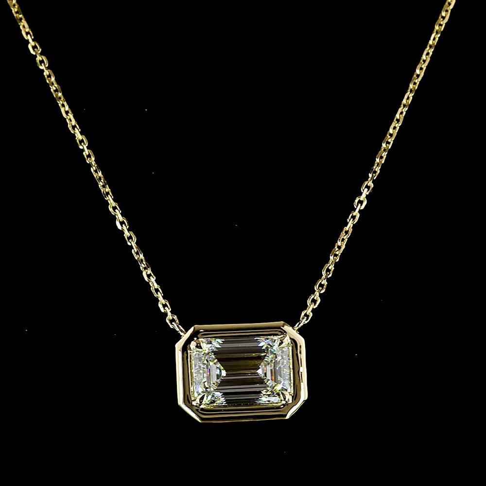 14K Yellow Gold East-West Solitaire Pendant with 3.01 Carat Emerald Cut Lab Diamond - E-F Color, VVS2 Clarity, IGI Certified - Covaloro Fine Jewelry