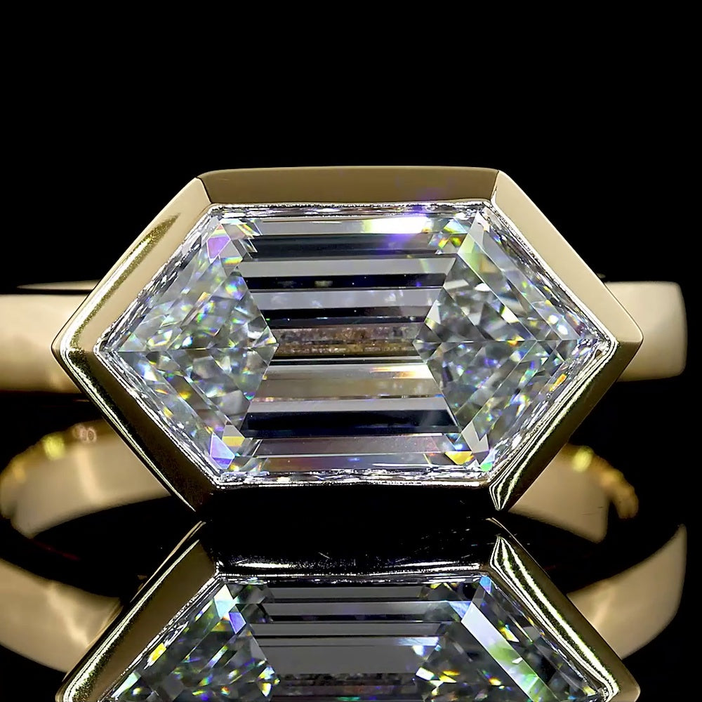 14K Yellow Gold East-West Step Marquise Cut Lab Diamond Solitaire Ring - 3.17 Carat D VVS2 IGI Certified - Covaloro Fine Jewelry