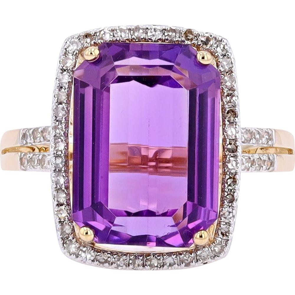 14K Yellow Gold Emerald-Cut Amethyst Cocktail Ring with Diamond Halo - 0.25 Carats Total Diamond Weight