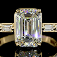 14K Yellow Gold Emerald Cut Lab Diamond Ring with Baguette Side Stones - 3.14 Total Carat Weight, E-F VVS2, IGI Certified - Covaloro Fine Jewelry
