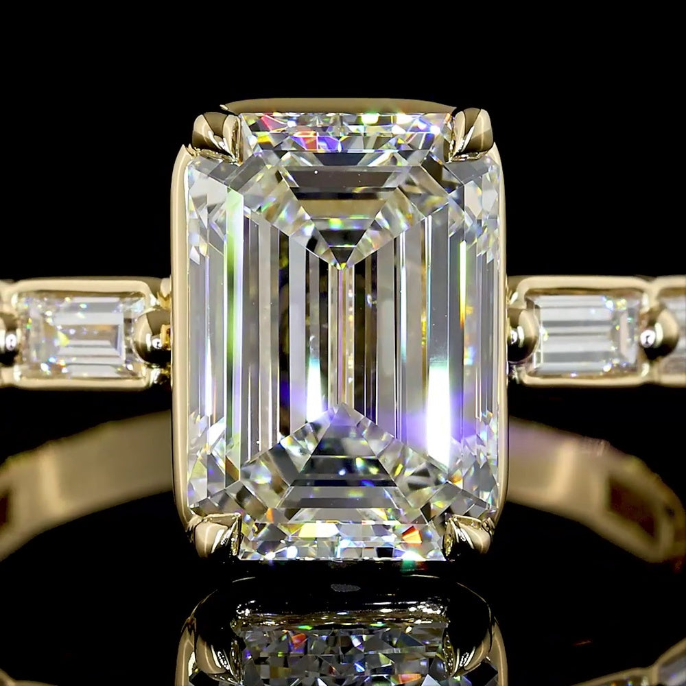 14K Yellow Gold Emerald Cut Lab Diamond Ring with Baguette Side Stones - 3.14 Total Carat Weight, E-F VVS2, IGI Certified - Covaloro Fine Jewelry