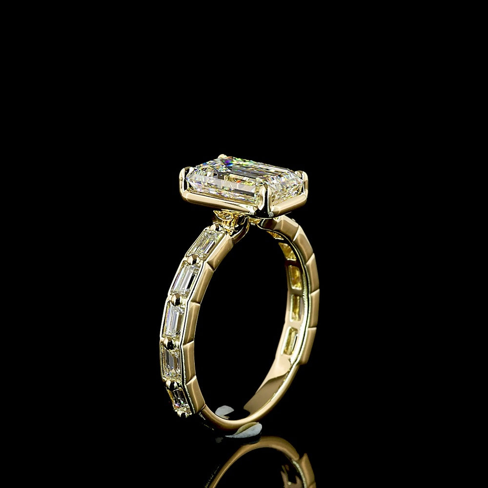 14K Yellow Gold Emerald Cut Lab Diamond Ring with Baguette Side Stones - 3.14 Total Carat Weight, E-F VVS2, IGI Certified - Covaloro Fine Jewelry
