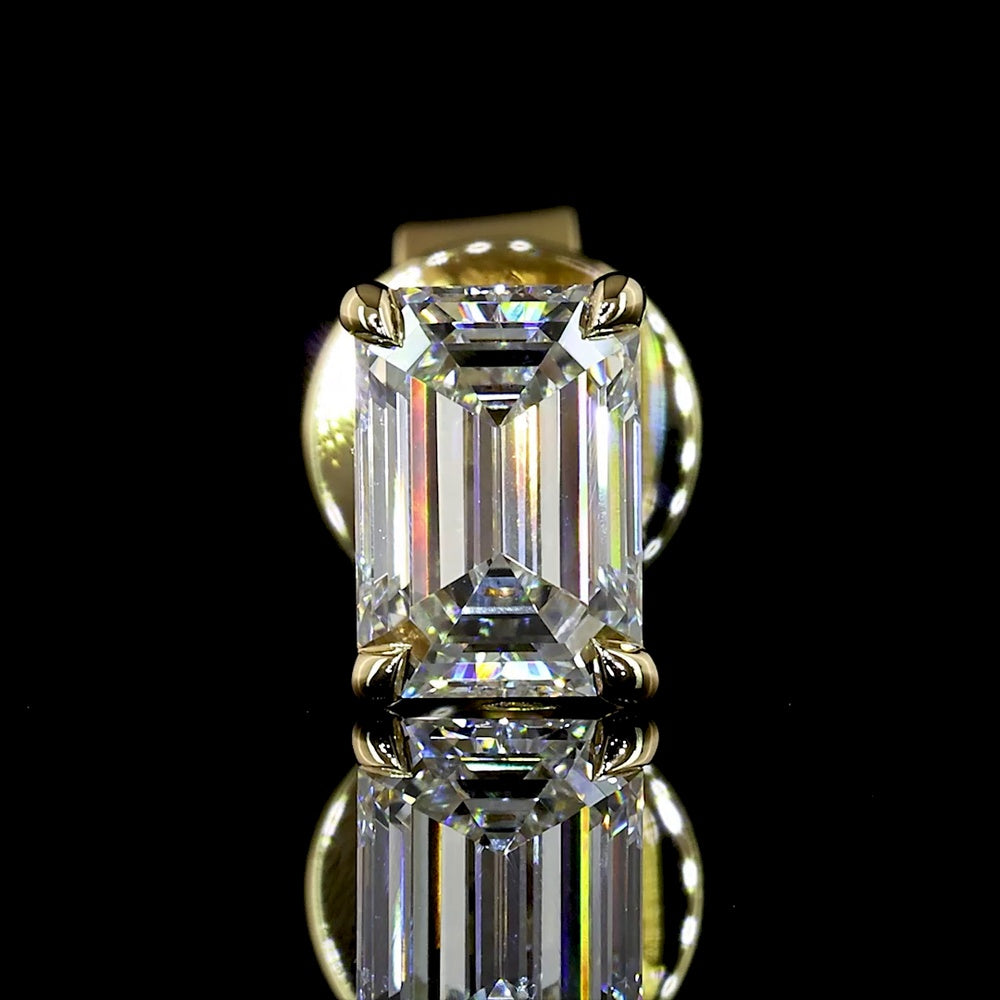 14K Yellow Gold Emerald Cut Lab Diamond Stud Earrings - 1.08 Total Carat Weight, E-F Color, VVS2 Clarity - Covaloro Fine Jewelry