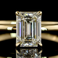 14K Yellow Gold Emerald Cut Solitaire Ring with 1.04 Carat Lab Diamond - D VVS2 IGI Certified - Covaloro Fine Jewelry
