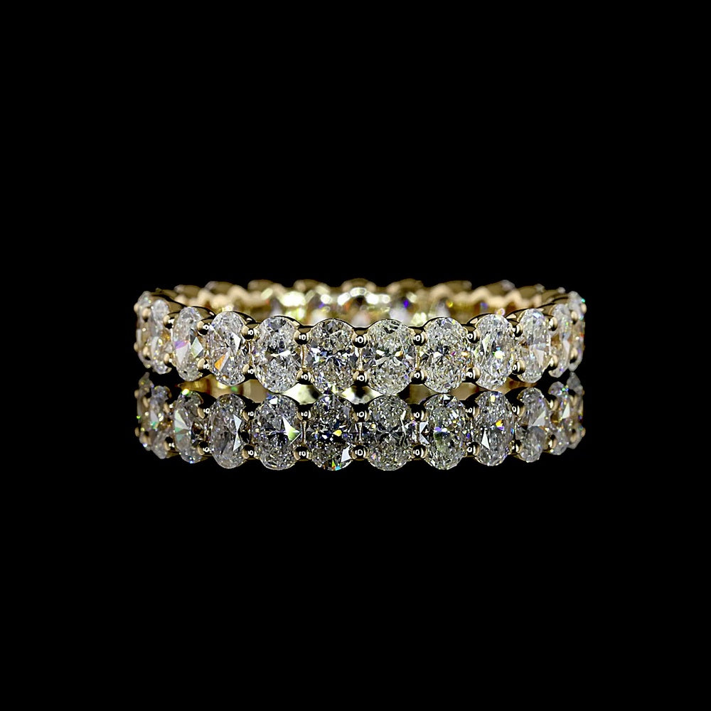 14K Yellow Gold Eternity Band with 25 Oval Cut Lab Diamonds - 2.07 Carat Total Weight, E-F Color VS1 Clarity - Covaloro Fine Jewelry