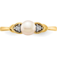 14K Yellow Gold Freshwater Cultured Pearl and Diamond Ring - 0.01 Carat Total Diamond Weight by Oro Pregiato