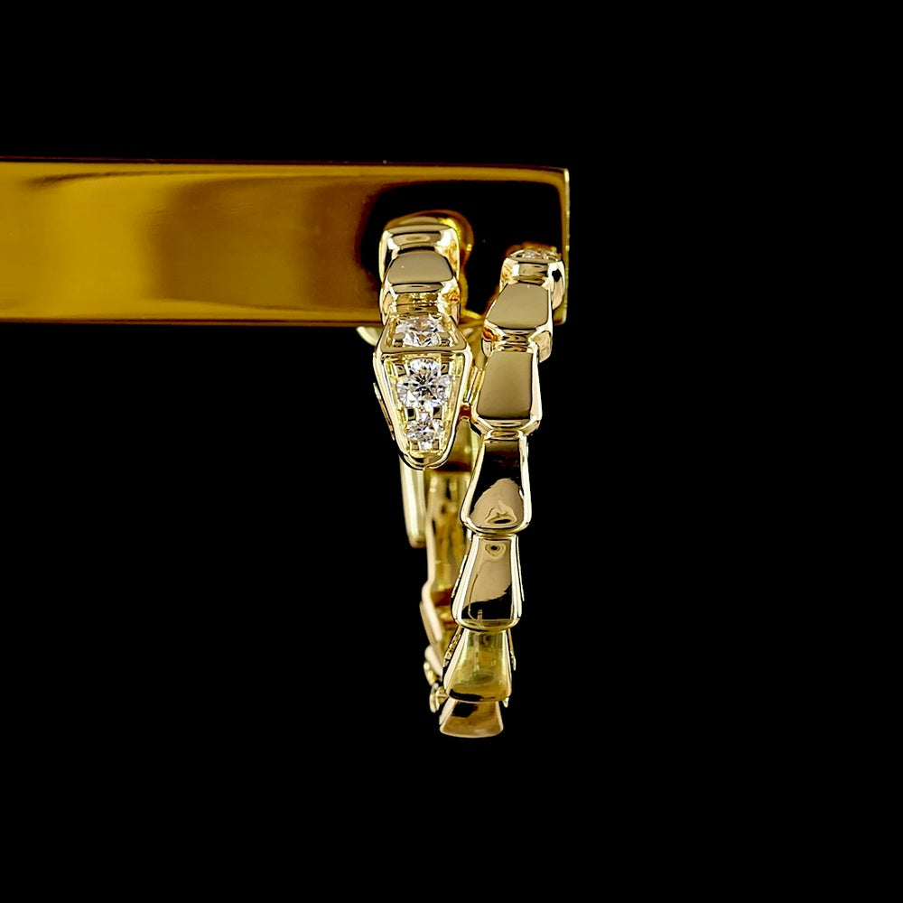 14K Yellow Gold Geometric Link Huggie Earrings with Bezel-Prong Set Round Lab Diamonds - 0.18 Carats Total Diamond Weight - Covaloro Fine Jewelry