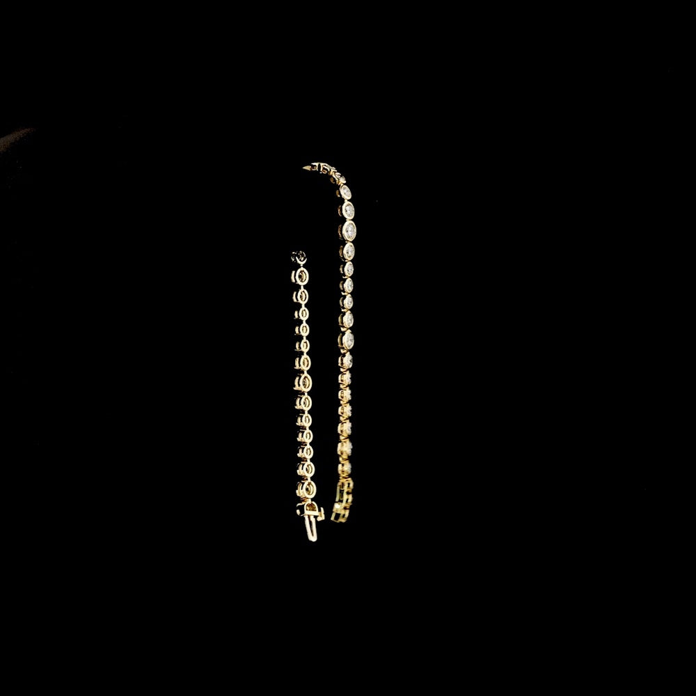 14K Yellow Gold Graduated Riviera Bracelet with Bezel Set Round Lab Diamonds - 4.92 Carat Total Weight - Covaloro Fine Jewelry