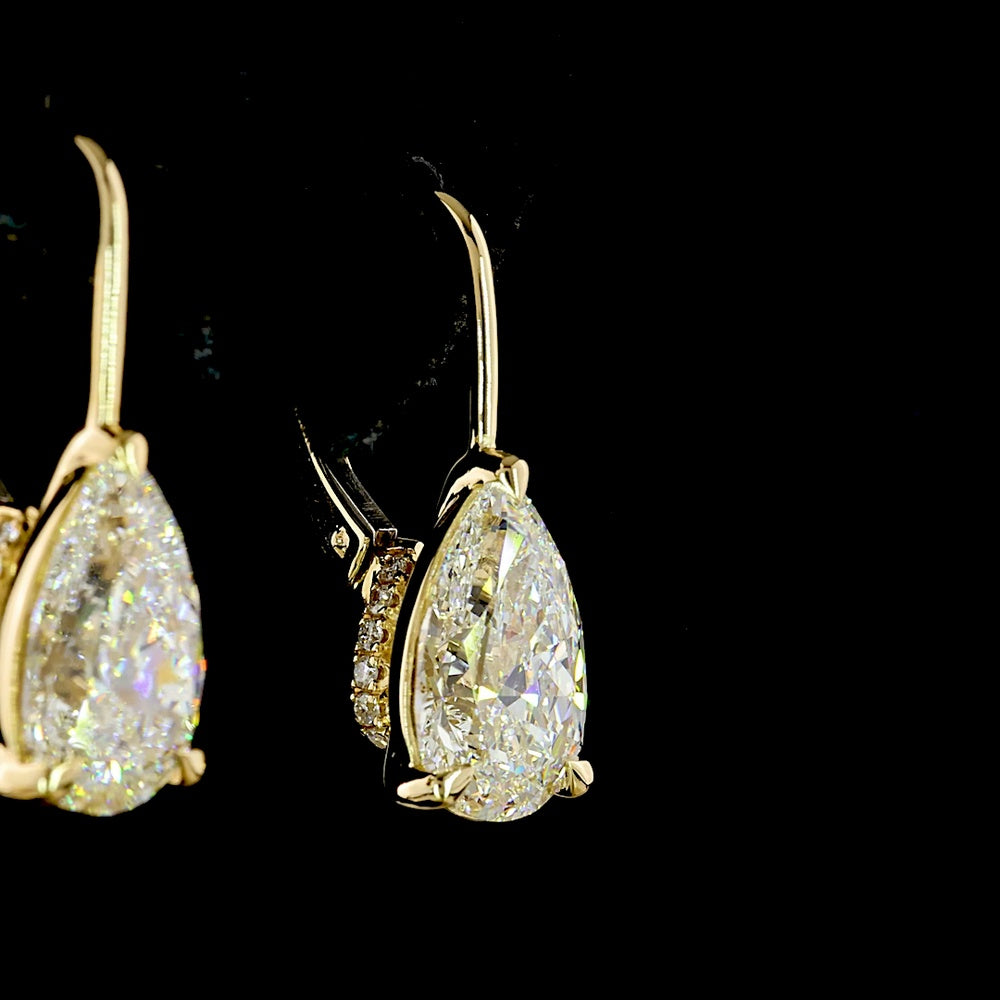 14K Yellow Gold Hanging Drop Earrings with 4.14 Carats Pear and Brilliant Cut Lab Diamonds in Prong Setting - Covaloro Fine Jewelry