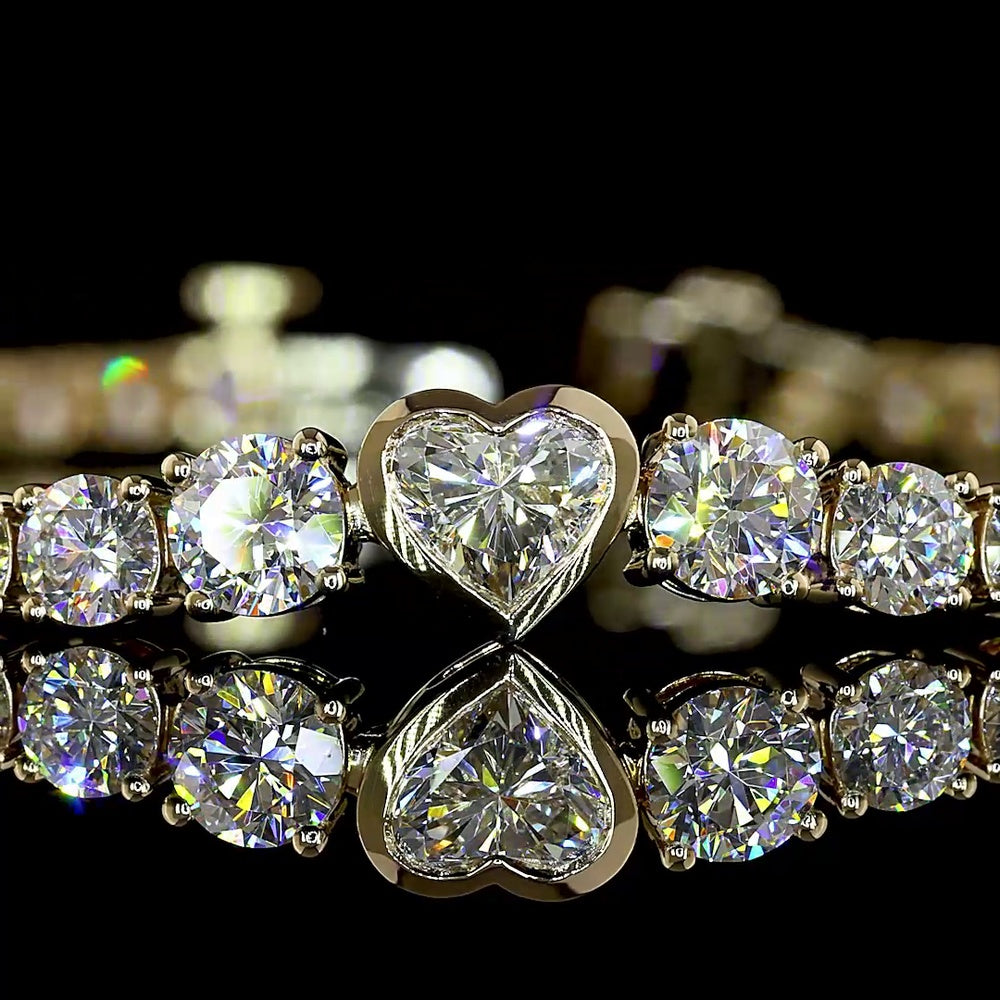 14K Yellow Gold Heart Center Tennis Bracelet with Lab-Grown Diamonds - 5.48 Carat Total Weight, E-F VS Clarity - Covaloro Fine Jewelry
