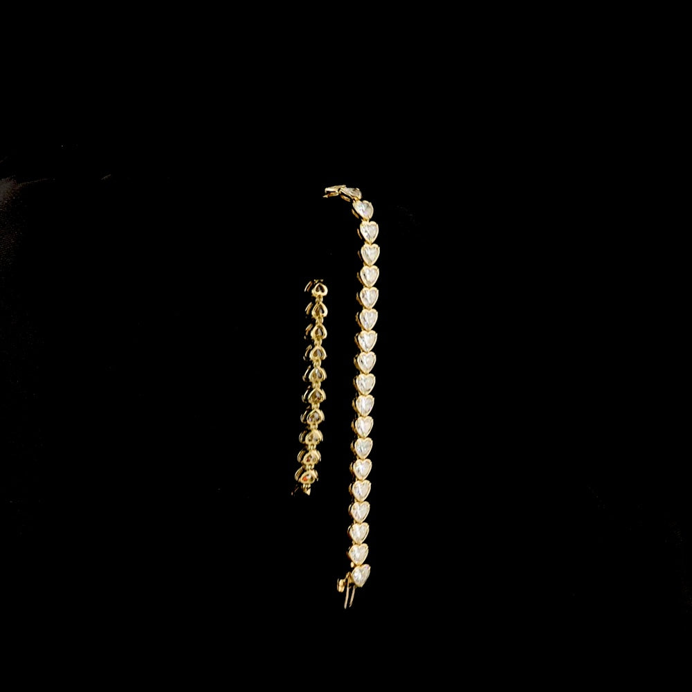 14K Yellow Gold Heart Shaped Tennis Bracelet with East-West Set Lab-Grown Diamonds - 11.30 Carat Total Diamond Weight, E-F Color VS1 Clarity - Covaloro Fine Jewelry