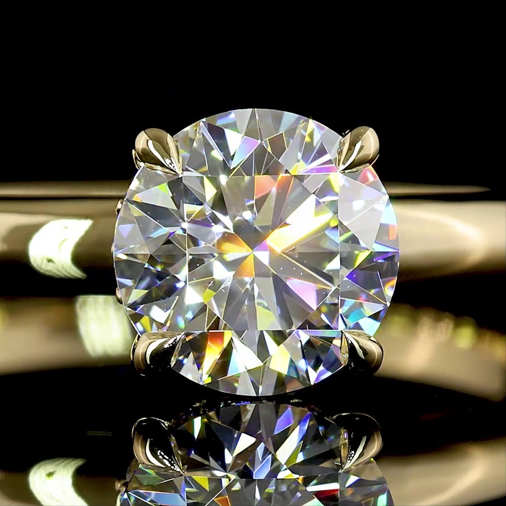 14K Yellow Gold Hidden Halo Ring with 1.07 Carat Round Lab Diamond Center and 0.06 Carat Accent Diamonds - IGI Certified D VVS2 - Covaloro Fine Jewelry