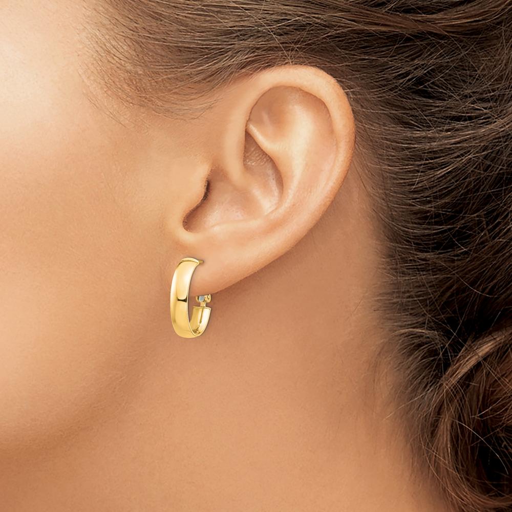 14K Yellow Gold High Polished Omega Back Oval Hoop Earrings - Timeless Luxury Design by Oro Pregiato