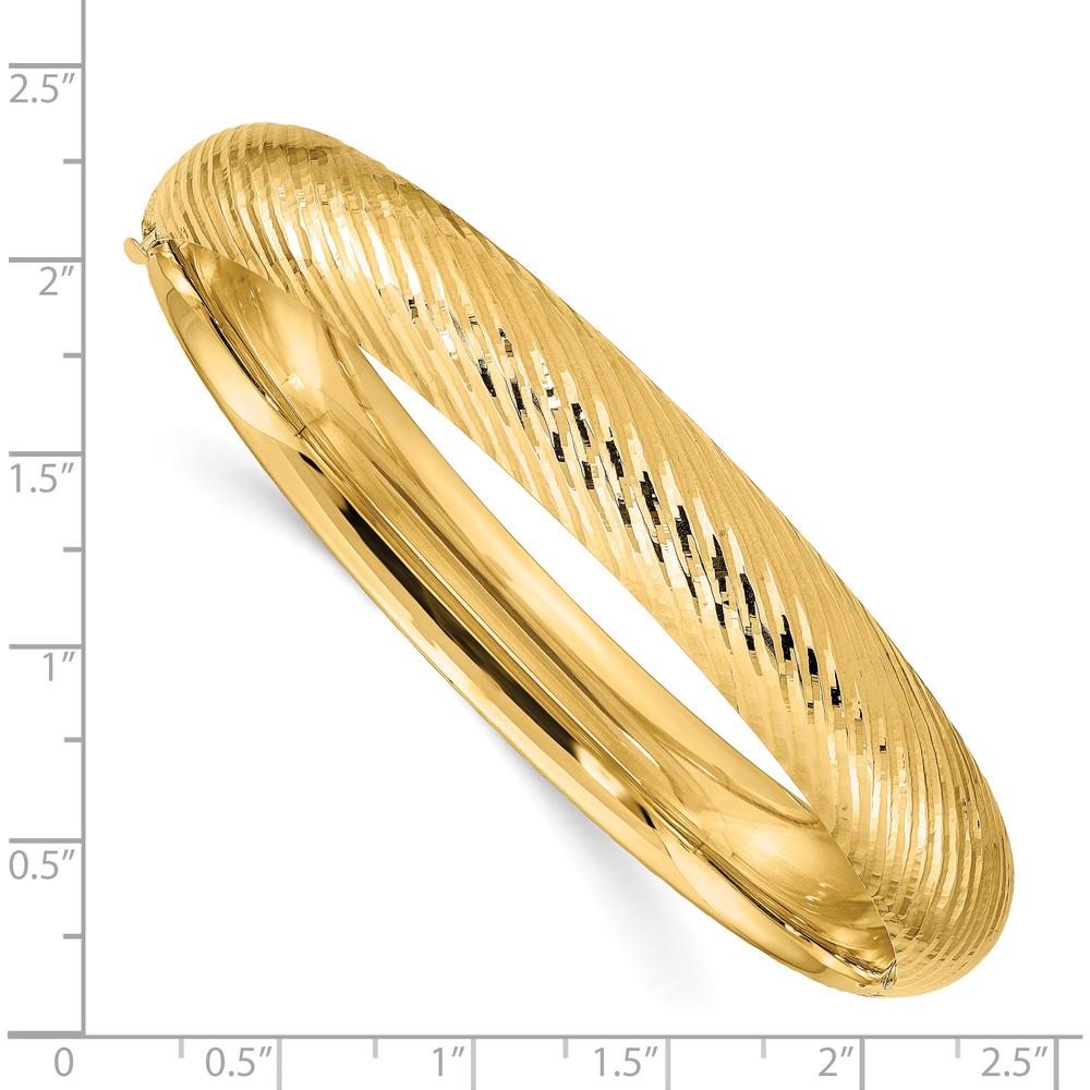 14K Yellow Gold Hinged Oval Bangle Bracelet with Polished and Diamond-Cut Texture - 10mm Width, 7.5in Length by Oro Pregiato
