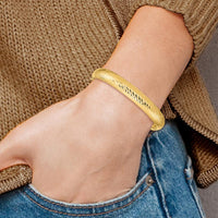14K Yellow Gold Hinged Oval Bangle Bracelet with Polished and Diamond-Cut Texture - 10mm Width, 7.5in Length by Oro Pregiato