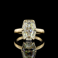14K Yellow Gold Lozenge Step Cut Solitaire Ring with E-F VS1 Lab Diamond - 3.10 Carat Total Weight - Covaloro Fine Jewelry